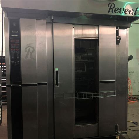 While the first record of an oven being built was in 1490 in Alsace, France, Jordan Mott invented the first coal oven in 1833, and British inventor James Sharp patented the first gas oven in 1826. . Revent rack oven parts